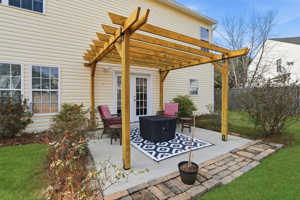 Image 38 of property listing at 9657 S Carousel Circle, Summerville, SC 29485