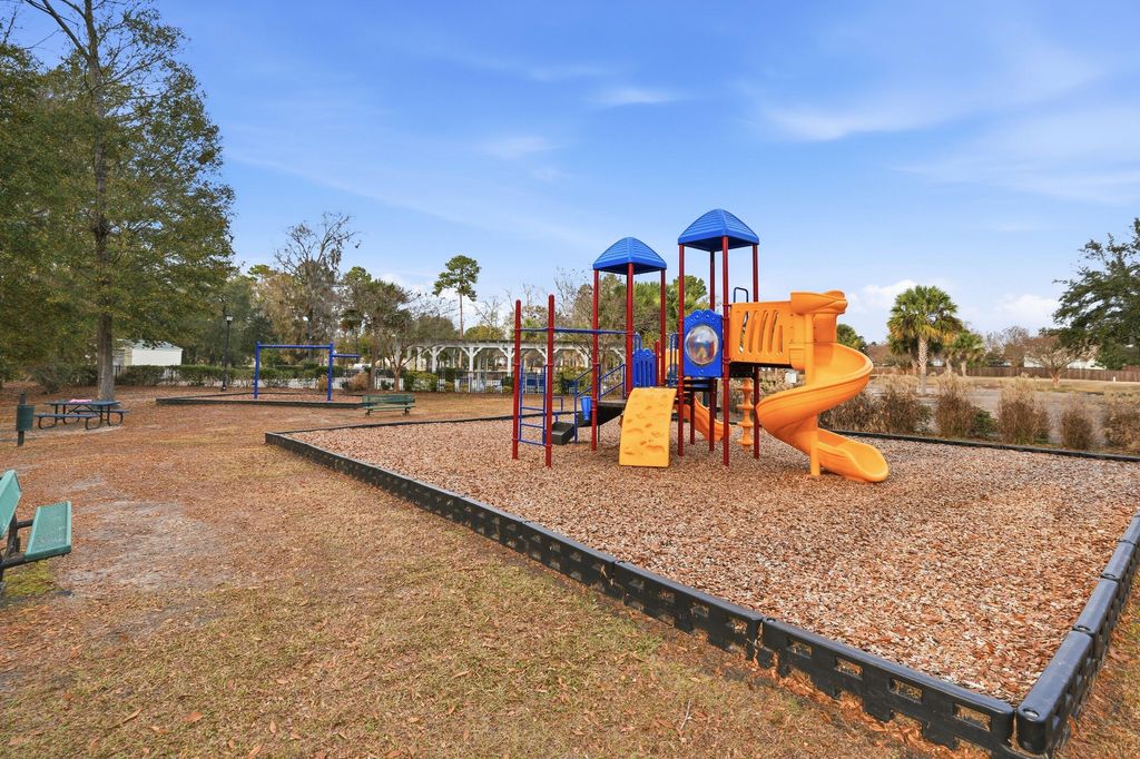 Image 43 of property listing at 9657 S Carousel Circle, Summerville, SC 29485