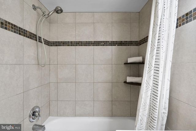 5902-D KINGSFORD RD, Springfield, VA 22152
