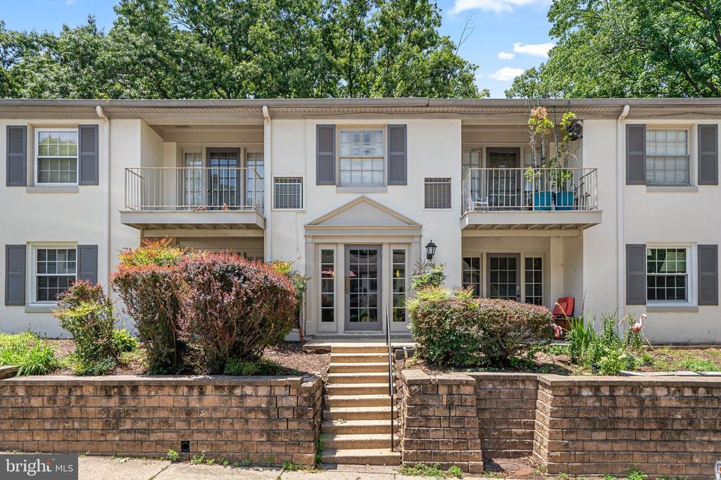 5902-D KINGSFORD RD, Springfield, VA 22152