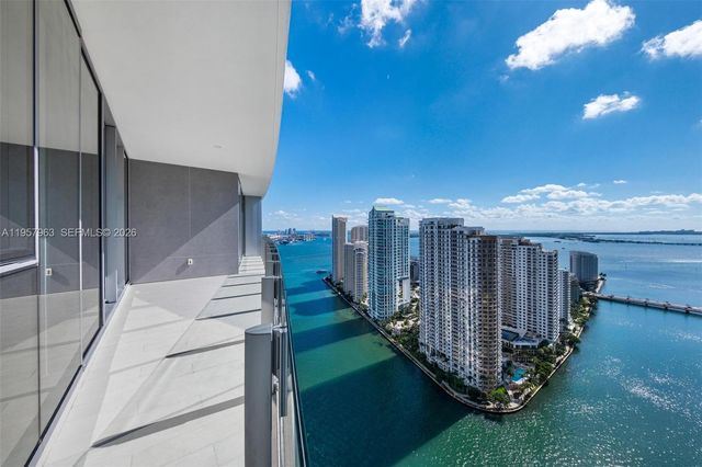 300 Biscayne Boulevard Way 3506W, Miami, FL 33131