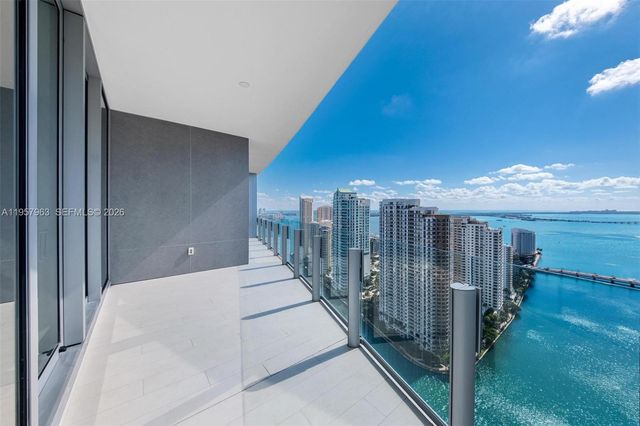 300 Biscayne Boulevard Way 3506W, Miami, FL 33131