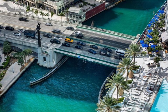 300 Biscayne Boulevard Way 3506W, Miami, FL 33131