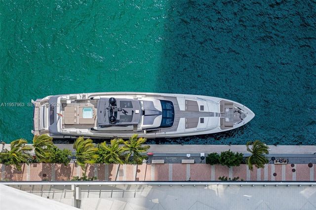 300 Biscayne Boulevard Way 3506W, Miami, FL 33131