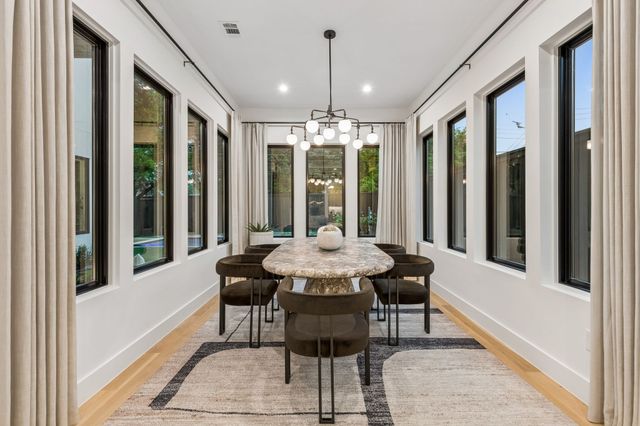 7615 Morton Street, Dallas, TX 75209