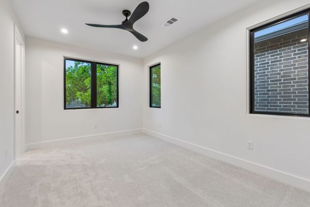 7615 Morton Street, Dallas, TX 75209