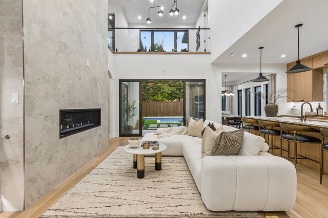 7615 Morton Street, Dallas, TX 75209