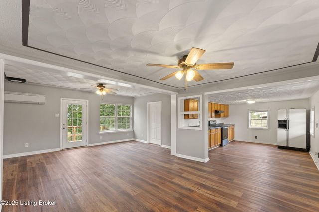 1058 Decker School Rd, Leitchfield, KY 42754