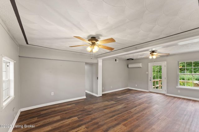 1058 Decker School Rd, Leitchfield, KY 42754