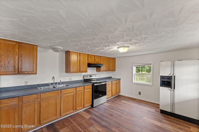 1058 Decker School Rd, Leitchfield, KY 42754