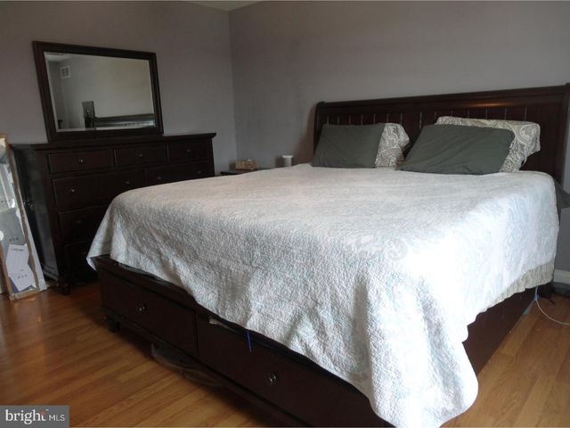 310 RIPKA ST, Philadelphia, PA 19128