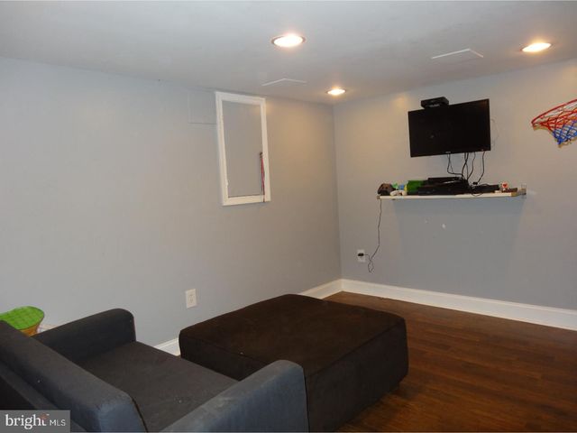 310 RIPKA ST, Philadelphia, PA 19128