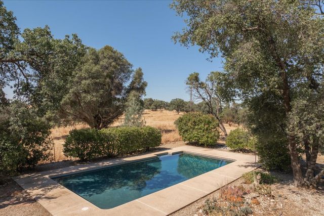 6787 Highway 26, Mokelumne Hill, CA 95245