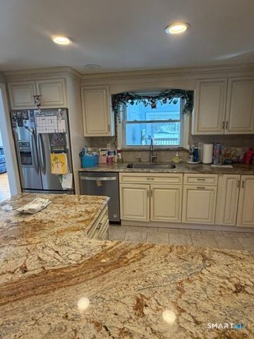 438 Clement Lane, Orange, CT 06477