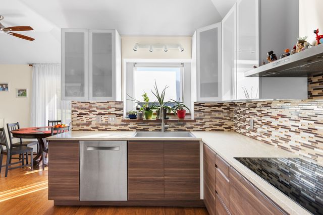 2609 Castle Road, Burleson, TX 76028