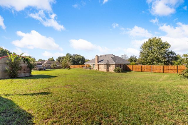 2609 Castle Road, Burleson, TX 76028
