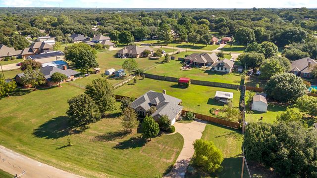 2609 Castle Road, Burleson, TX 76028