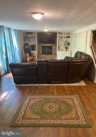 5228 CHIPPEWA PL, Alexandria, VA 22312