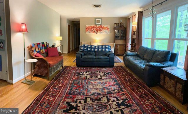 5228 CHIPPEWA PL, Alexandria, VA 22312