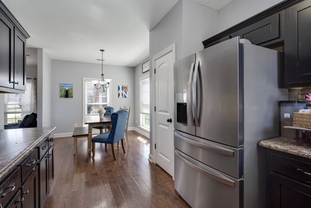 241 Drema Ct, Murfreesboro, TN 37127