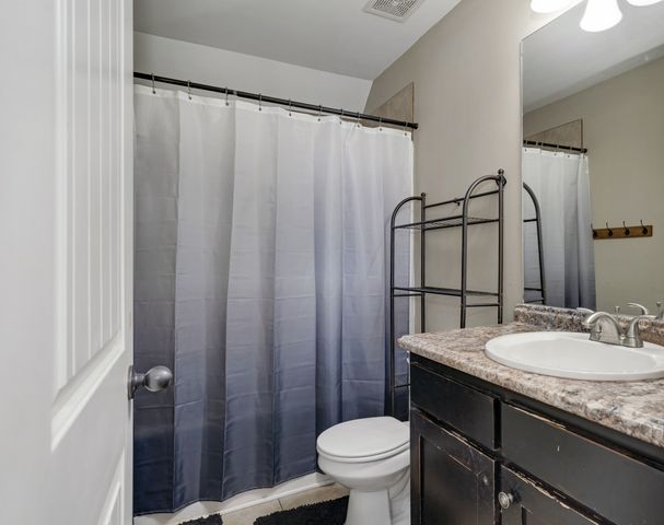 241 Drema Ct, Murfreesboro, TN 37127