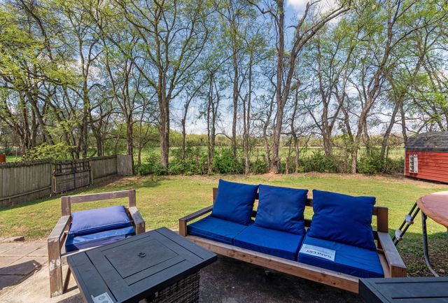 241 Drema Ct, Murfreesboro, TN 37127