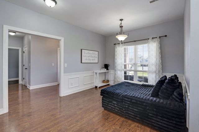 241 Drema Ct, Murfreesboro, TN 37127