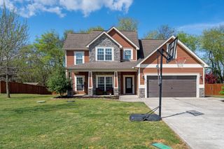 241 Drema Ct, Murfreesboro, TN 37127