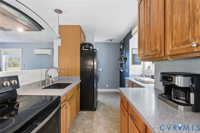3235 Three Chopt Rd, Gum Spring, VA 23065