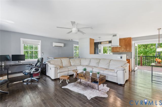 3235 Three Chopt Rd, Gum Spring, VA 23065