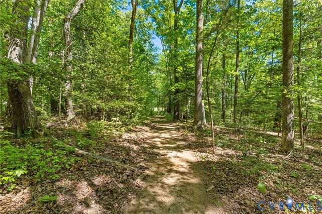 3235 Three Chopt Rd, Gum Spring, VA 23065