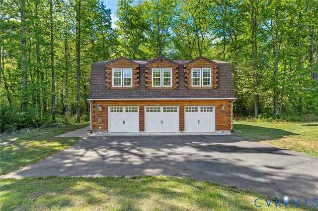 3235 Three Chopt Rd, Gum Spring, VA 23065