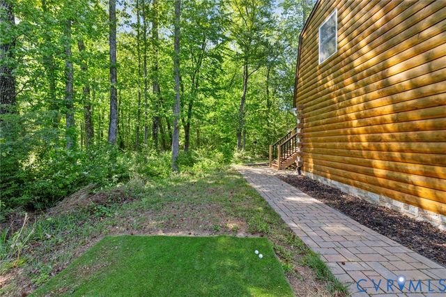 3235 Three Chopt Rd, Gum Spring, VA 23065