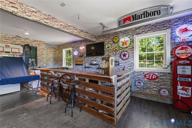 3235 Three Chopt Rd, Gum Spring, VA 23065
