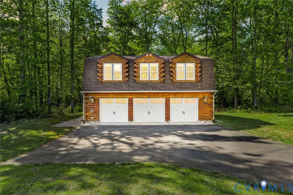 3235 Three Chopt Rd, Gum Spring, VA 23065
