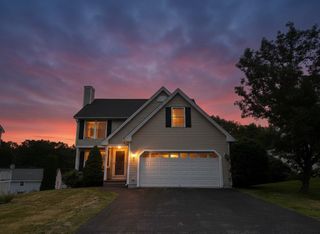 199 Heathrow Avenue, Manchester, NH 03104