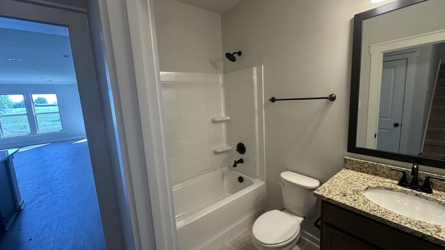 464 W Foxrun, Springfield, TN 37172