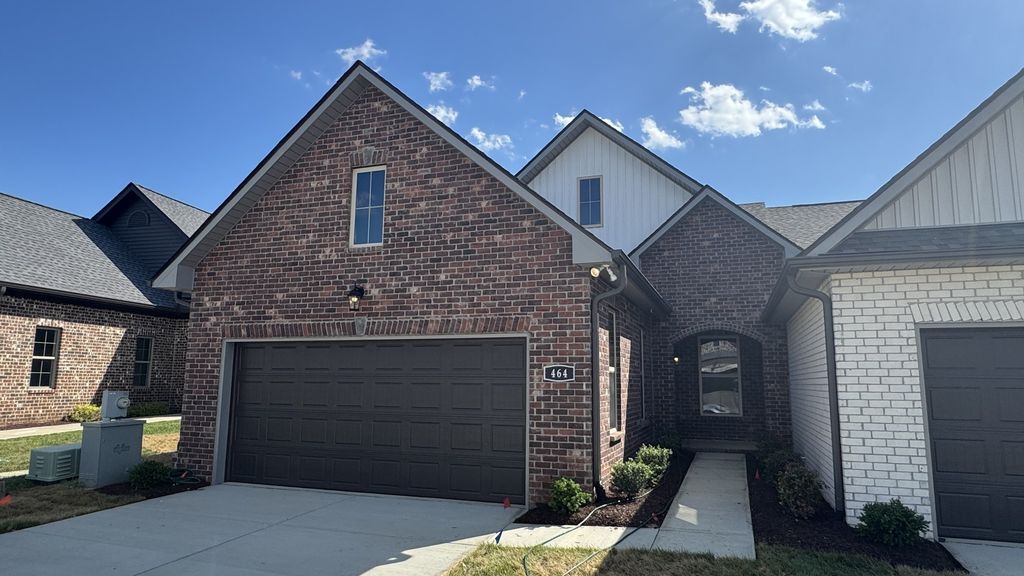 464 W Foxrun, Springfield, TN 37172