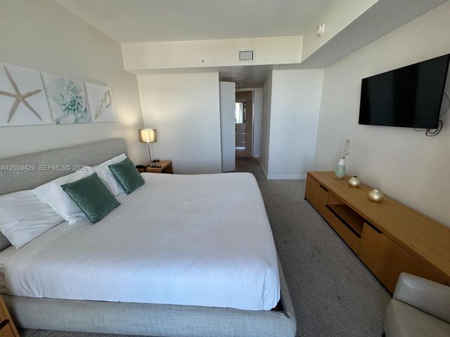 2602 E Hallandale Beach Blvd R1708, Hallandale Beach, FL 33009