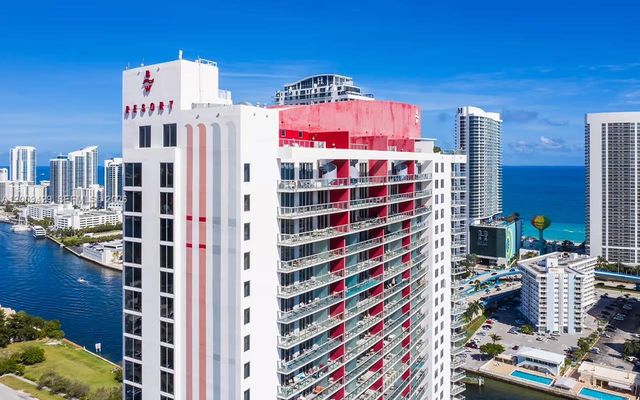 2602 E Hallandale Beach Blvd R1708, Hallandale Beach, FL 33009