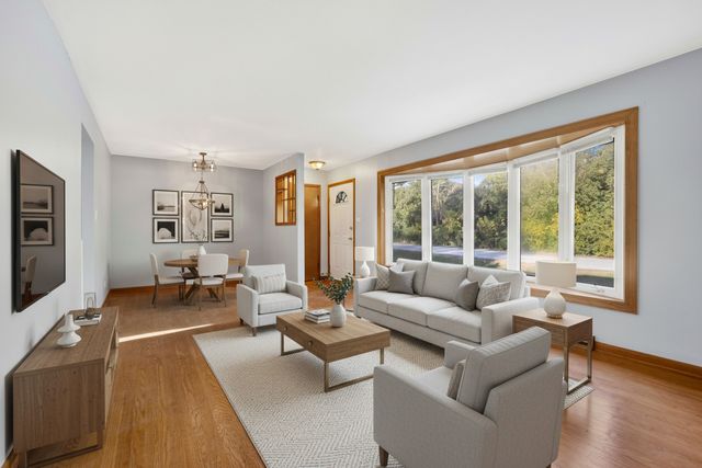 11257 S Pacific Drive, Worth, IL 60482