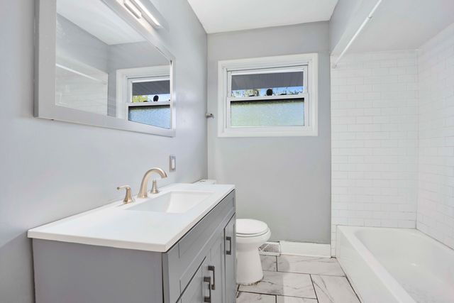 11257 S Pacific Drive, Worth, IL 60482