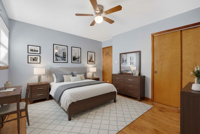 11257 S Pacific Drive, Worth, IL 60482