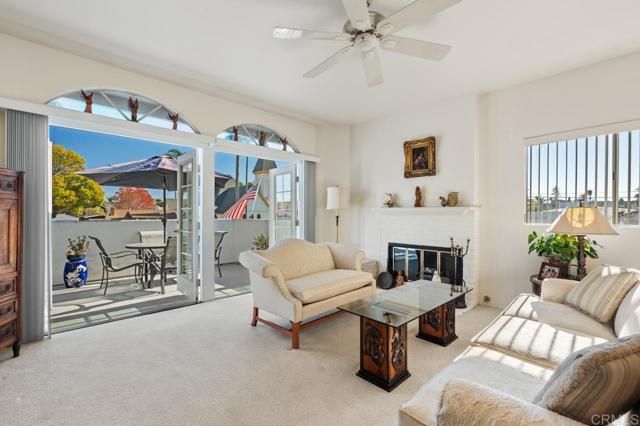 966 C Avenue, Coronado, CA 92118