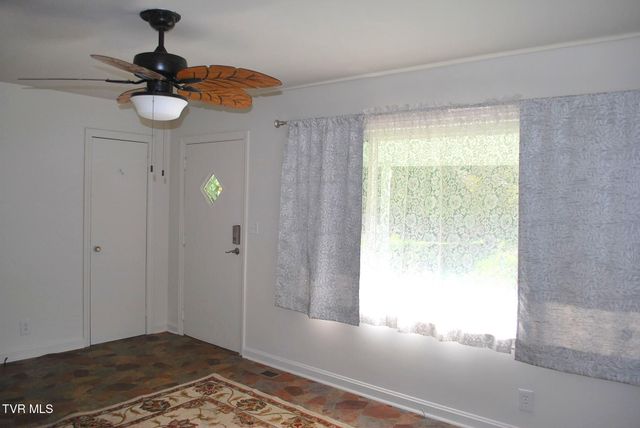 1201 North Barton Street, Johnson City, TN 37604
