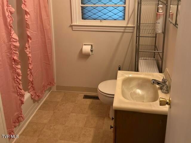 1201 North Barton Street, Johnson City, TN 37604