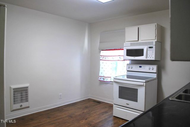 1201 North Barton Street, Johnson City, TN 37604