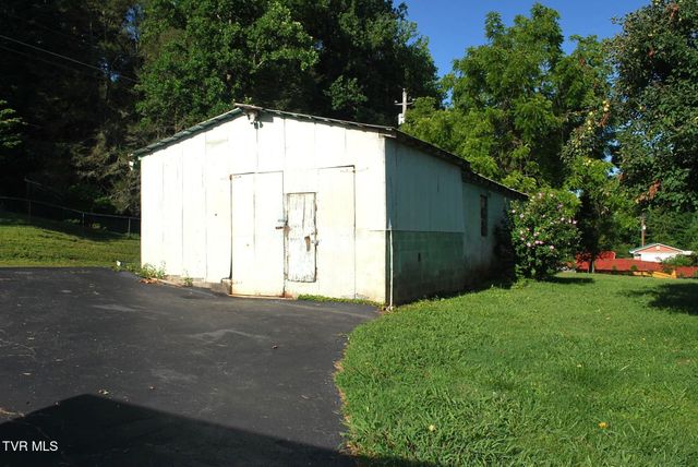 1201 North Barton Street, Johnson City, TN 37604