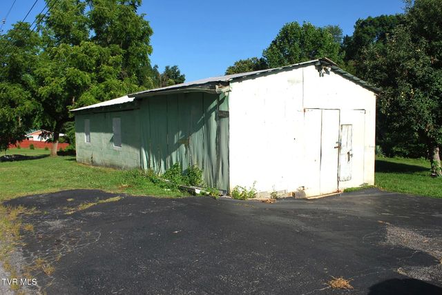 1201 North Barton Street, Johnson City, TN 37604