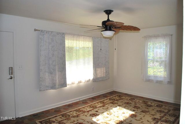 1201 North Barton Street, Johnson City, TN 37604